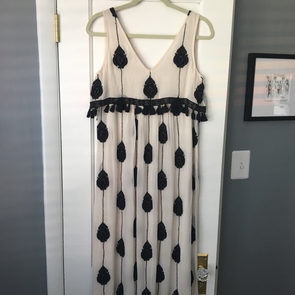 NWT Anthropologie 4P Dress Black and White